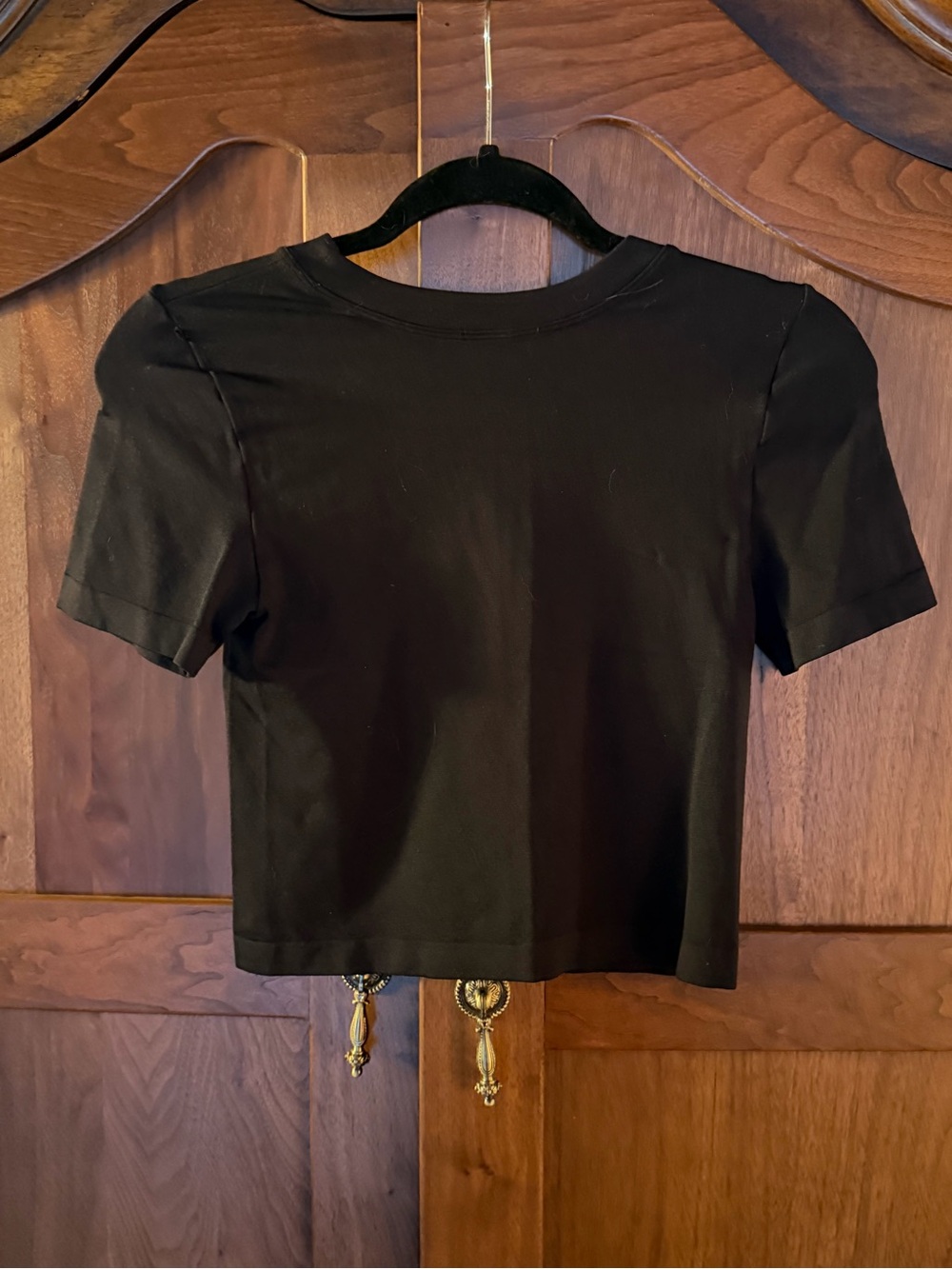 Super Soft Classic Black Cropped Tee